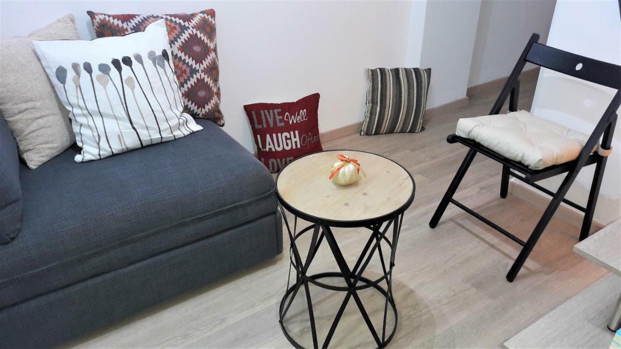 Marras Apartment เอเธนส์ ภายนอก รูปภาพ